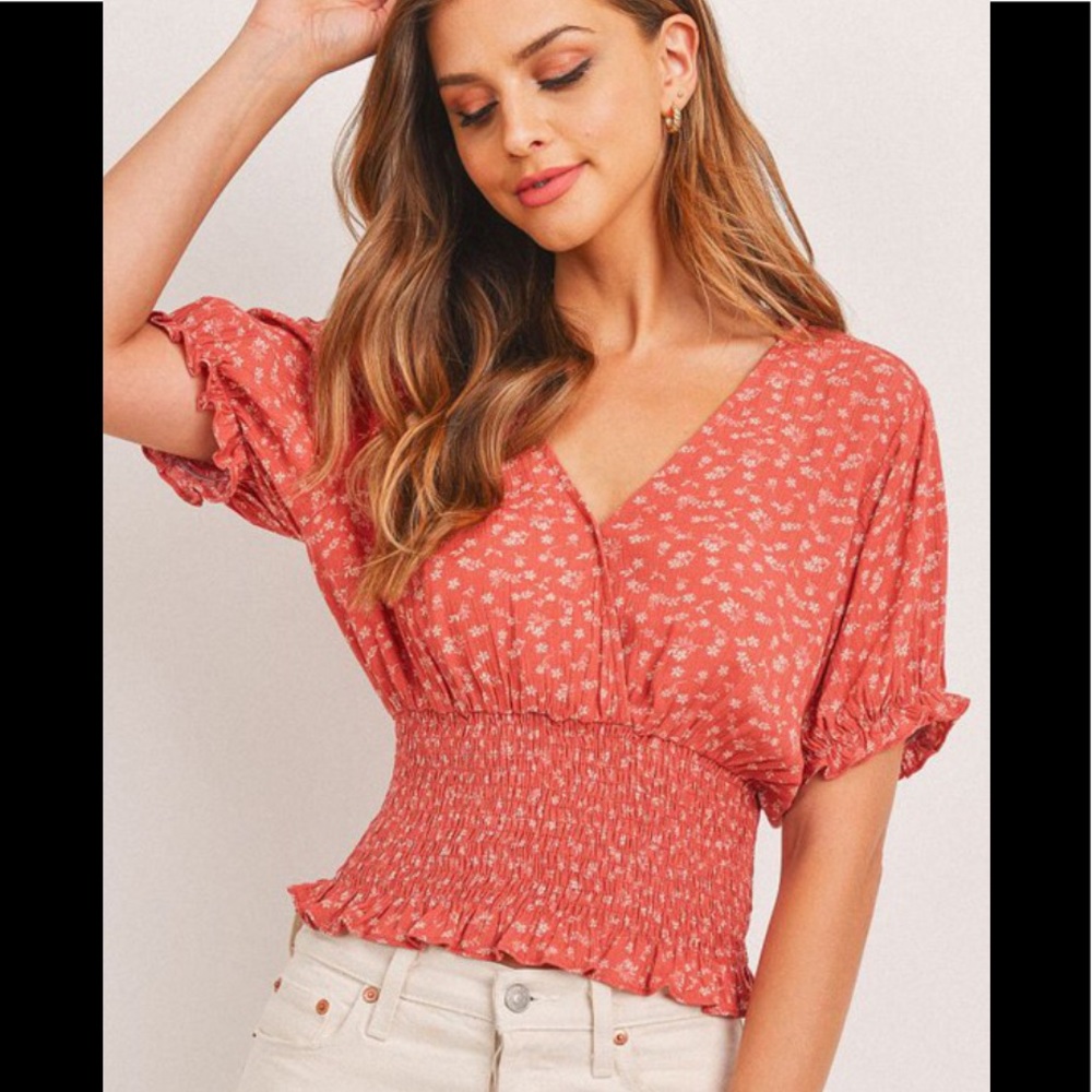 Floral puffed sleeve top